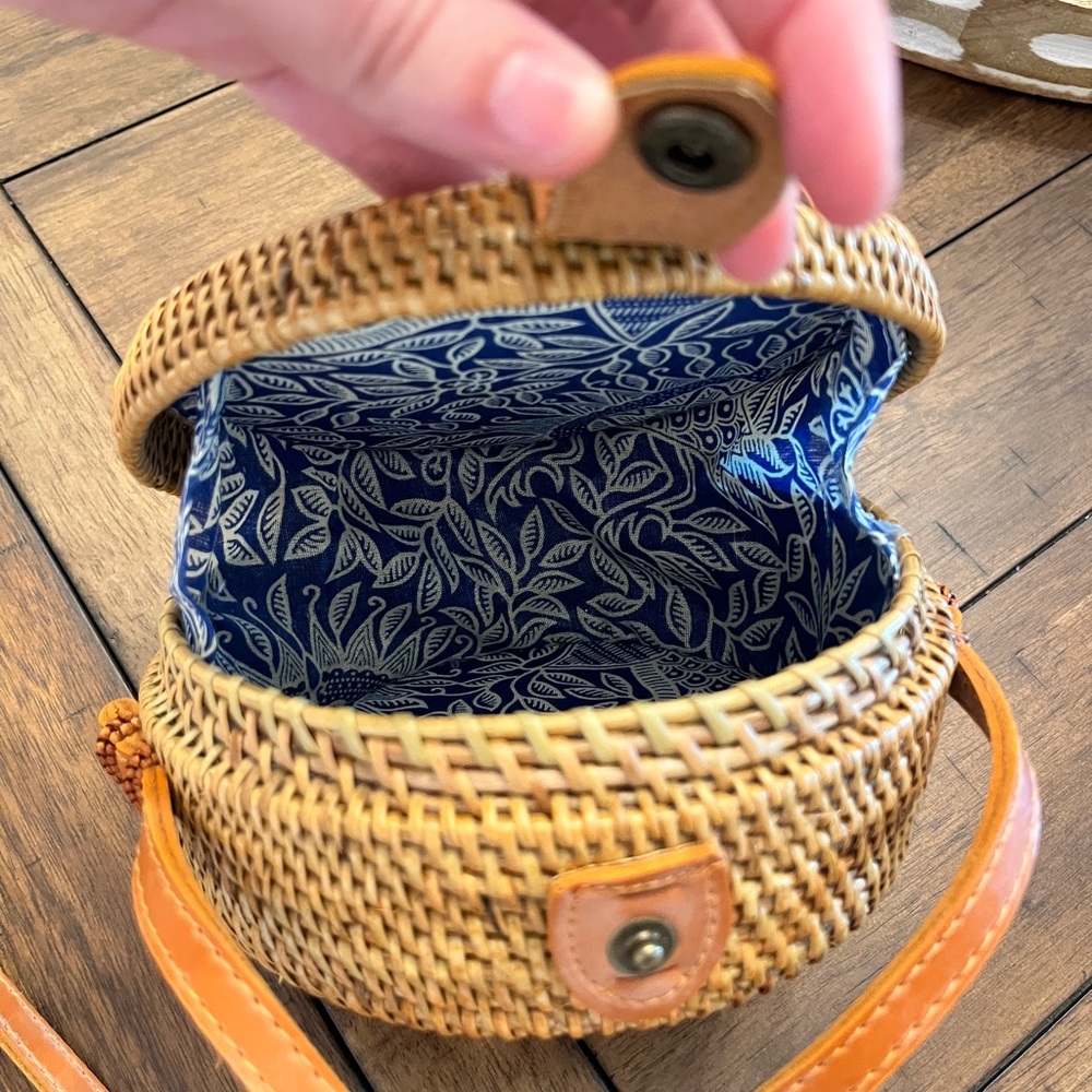 Handwoven Round Rattan Bag - Picture 2 of 3
